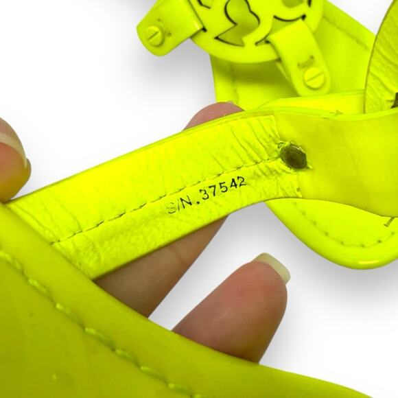 Tory Burch Patent Leather Miller Sandal Fluorescent Neon Yellow 6 Women’s - Picture 10 of 11